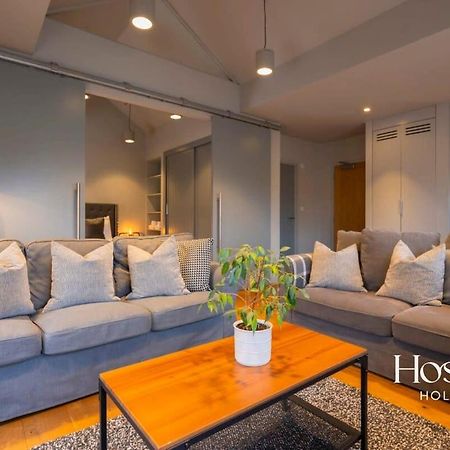 Stylish Luxury Apartment In The Centre Of Henley Kültér fotó