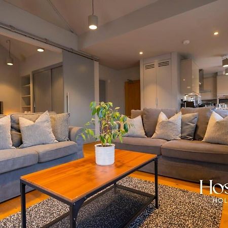Stylish Luxury Apartment In The Centre Of Henley Kültér fotó