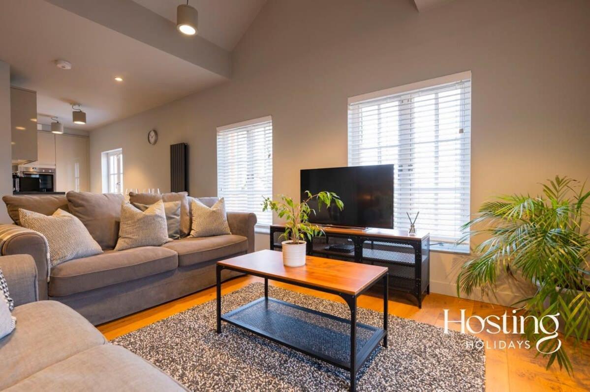 Stylish Luxury Apartment In The Centre Of Henley Kültér fotó